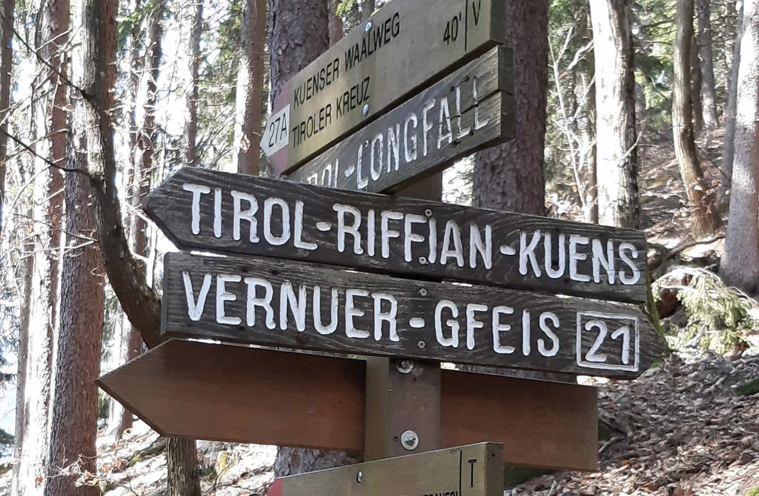 Indicazione per il sentiero Rösslsteig